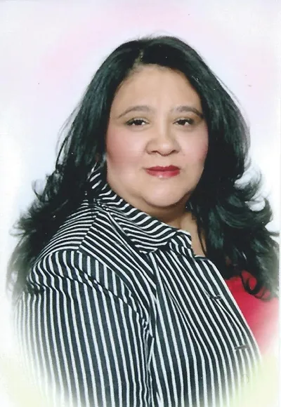 Irma Roldan, Salesperson