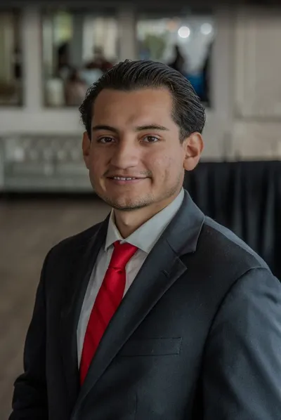 Ricardo Morales, Salesperson